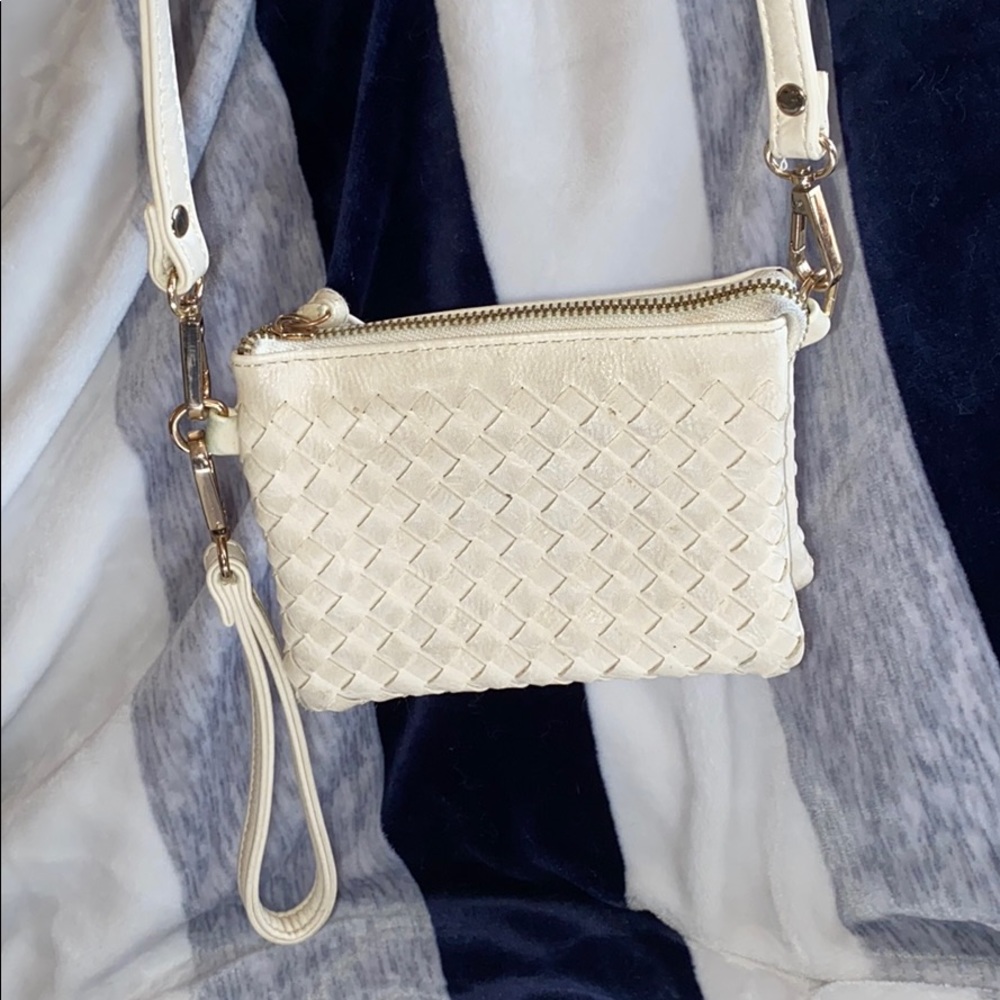 Charming Charlie clutch crossbody bag - Picture 2 of 8